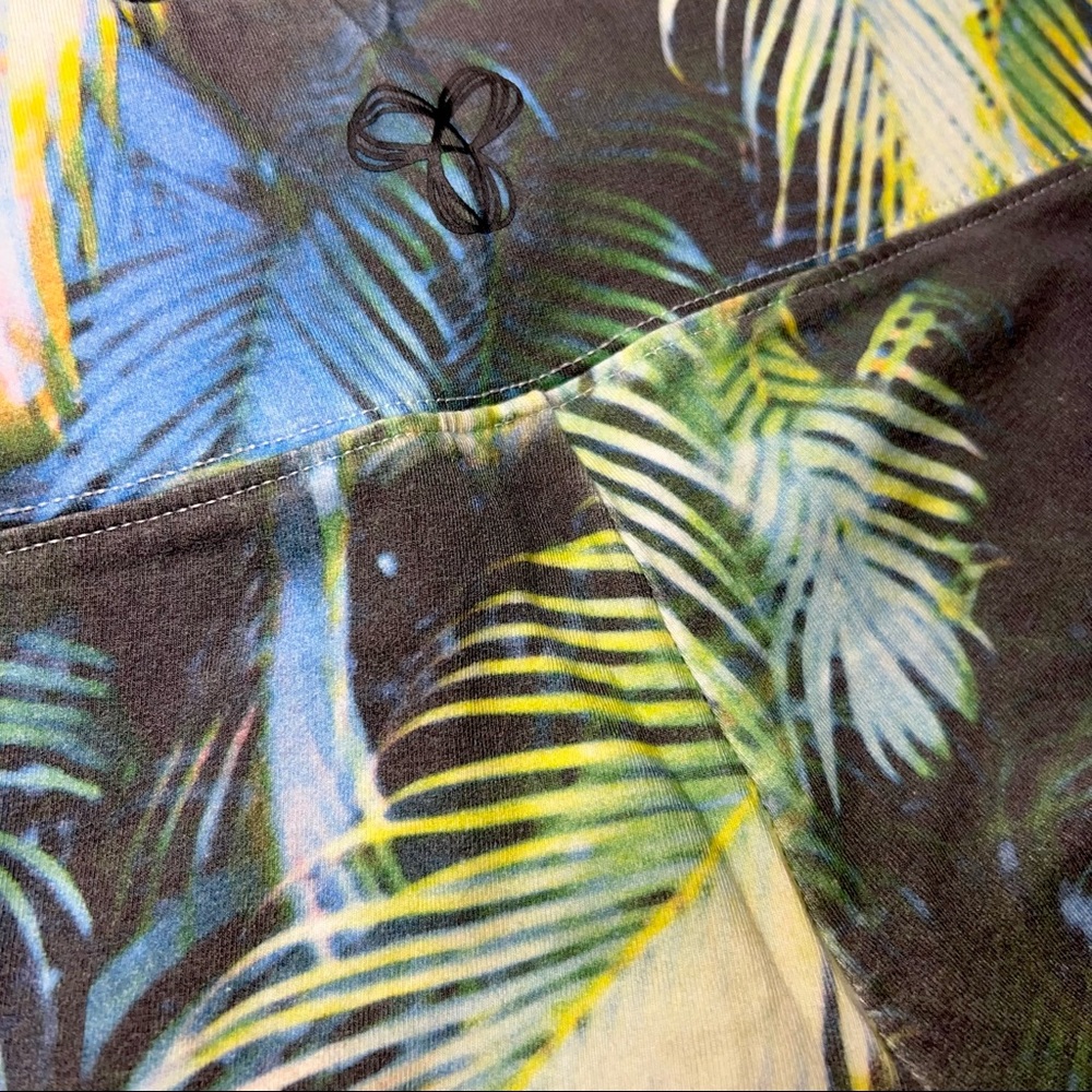 🌿 TNA Tropical Palm Leaf Shorts 🌿